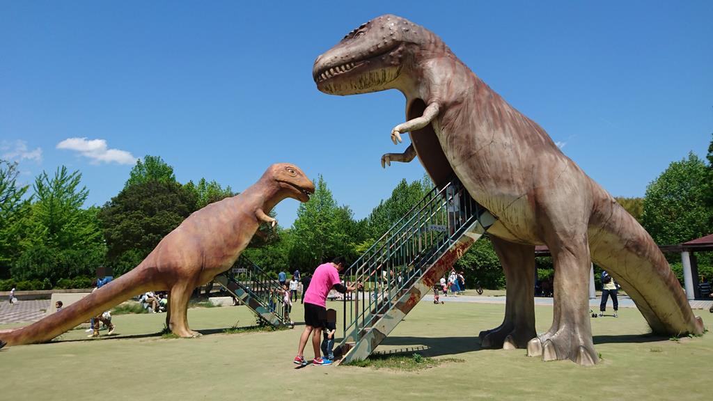大高緑地の恐竜広場